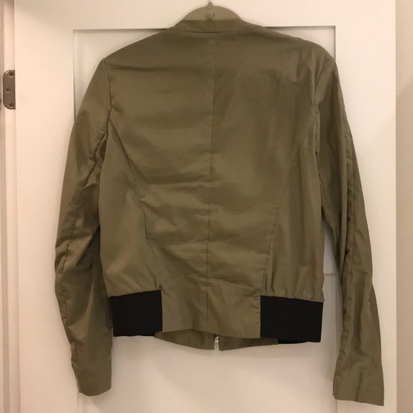 Jacket - Picture 4 of 6
